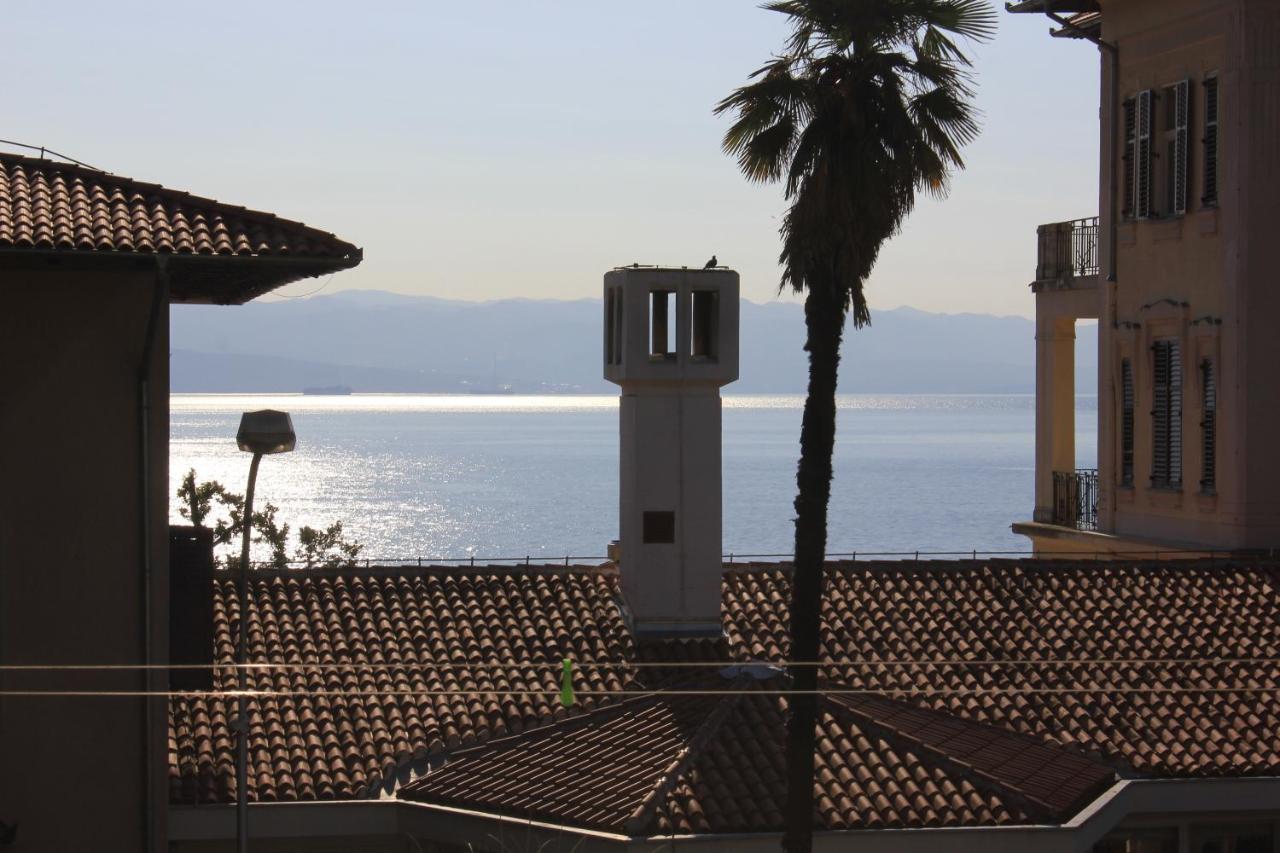 Apartments With A Parking Space Lovran, Opatija - 7705 Exterior photo